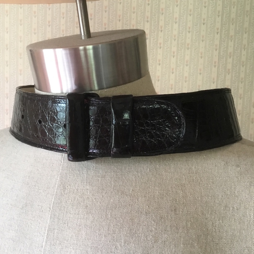 Nancy Gonzalez black 2” wide alligator crocodile belt XS S